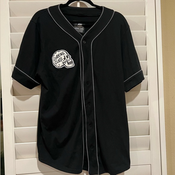 Zumiez Lurking Class Black Button-Up Jersey with Skull Patch - Picture 1 of 3